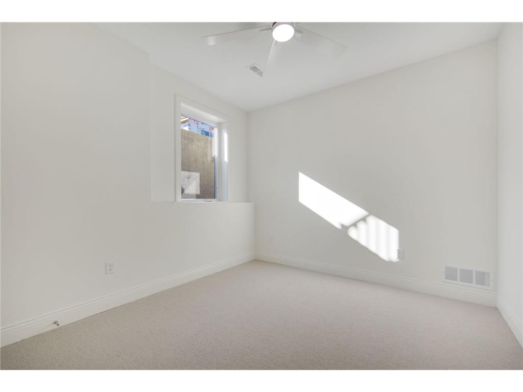 320 Laurel Curve Golden Valley MN 55426 7023920 image28