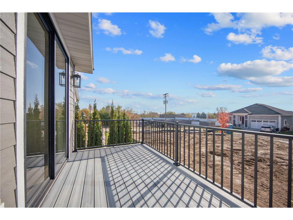 320 Laurel Curve Golden Valley MN 55426 7066352 image32