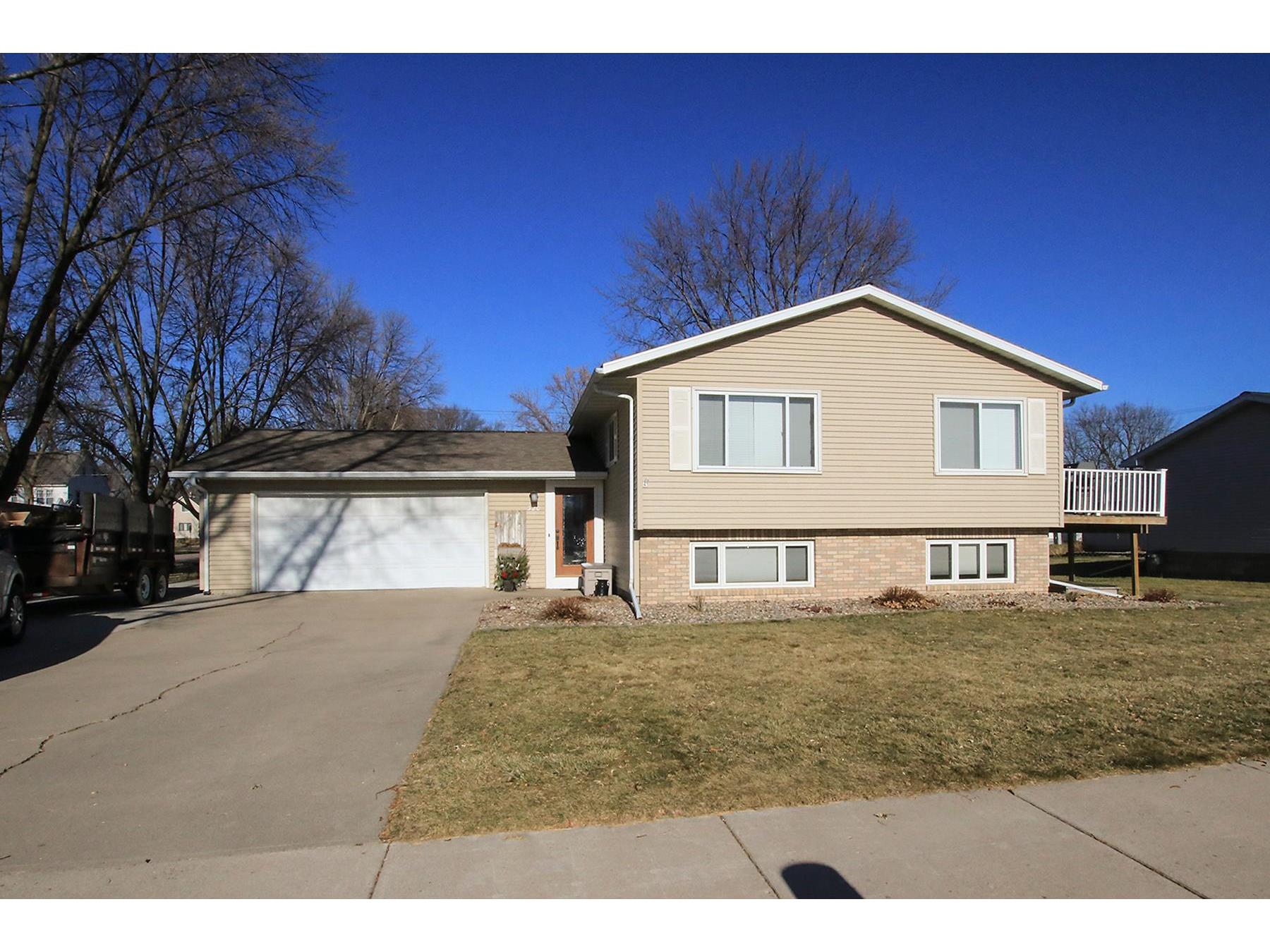 320 Linden Street SW, Sleepy Eye, MN 56085 MLS 5688517 Edina Realty