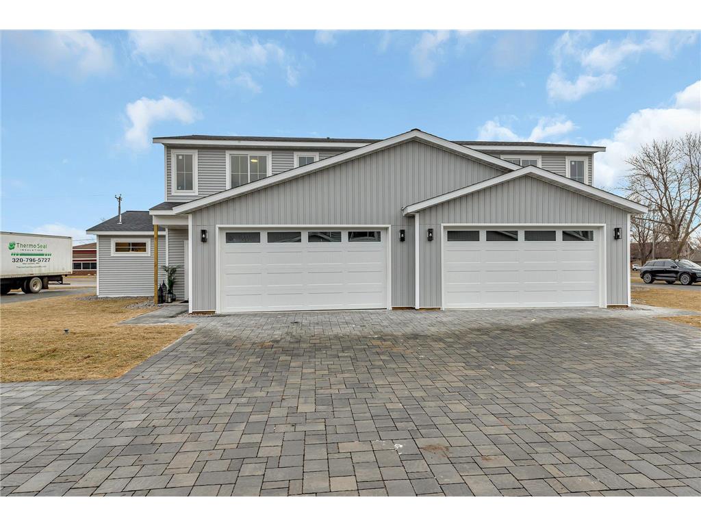 320 Martinson Boulevard Spicer MN 56288 - Green 6473824 image1