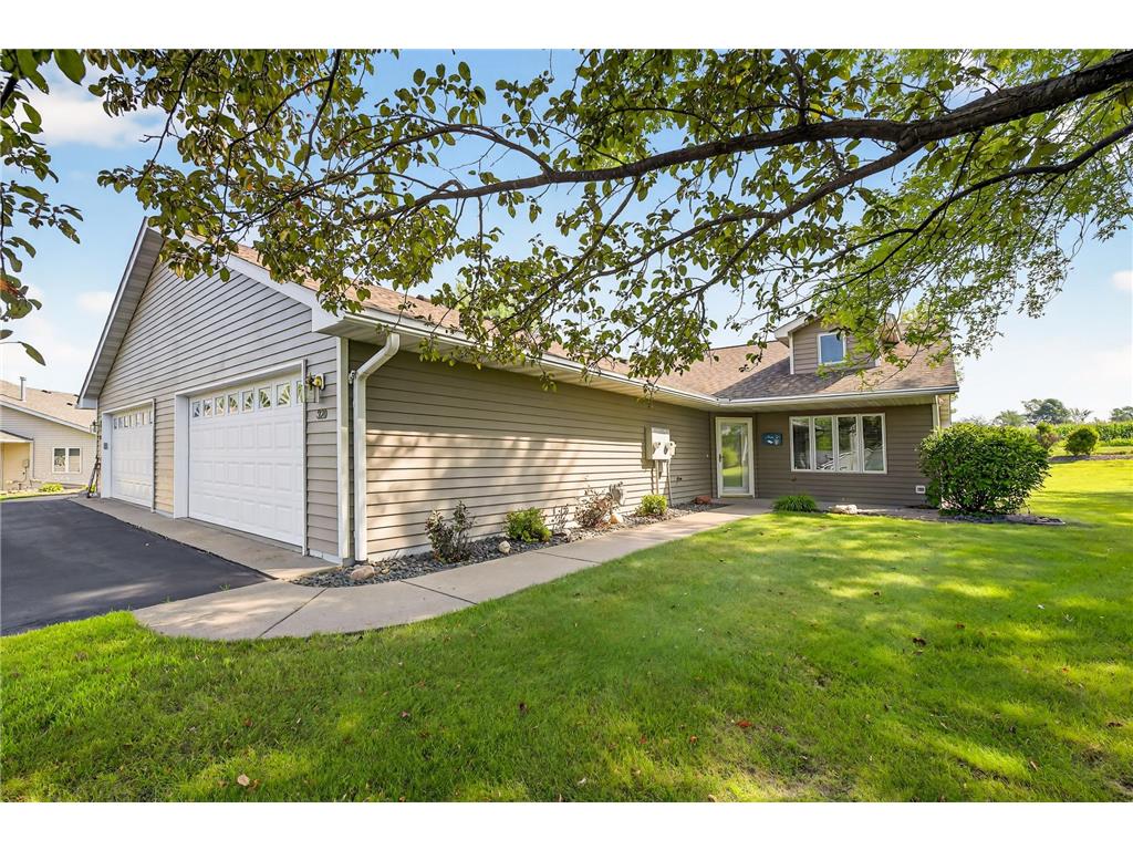 320 Meadowview Court Baldwin WI 54002 6726909 image1