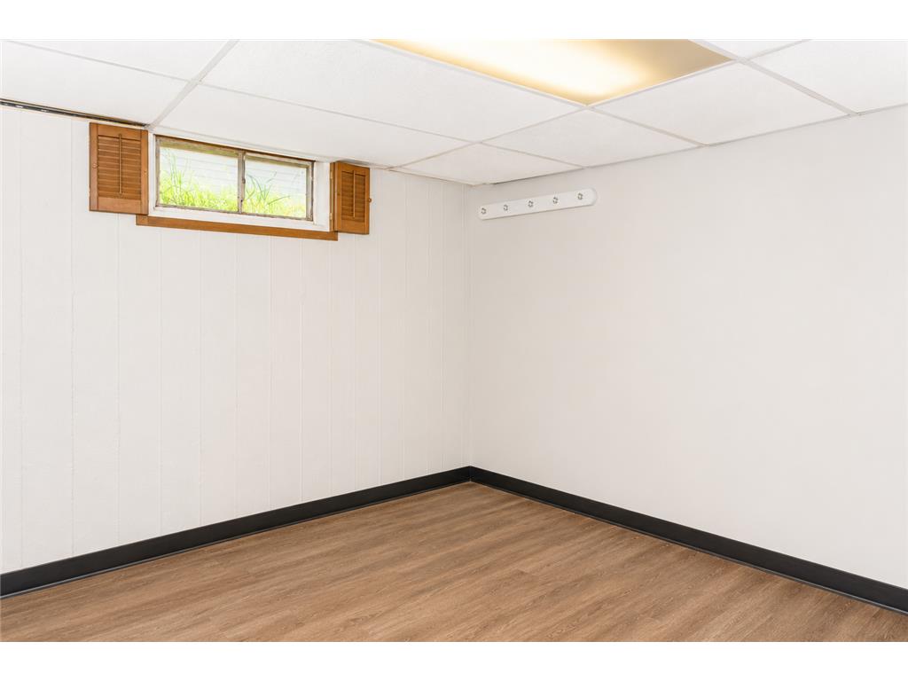 320 Michigan Avenue W Gilbert MN 55741 7075000 image28