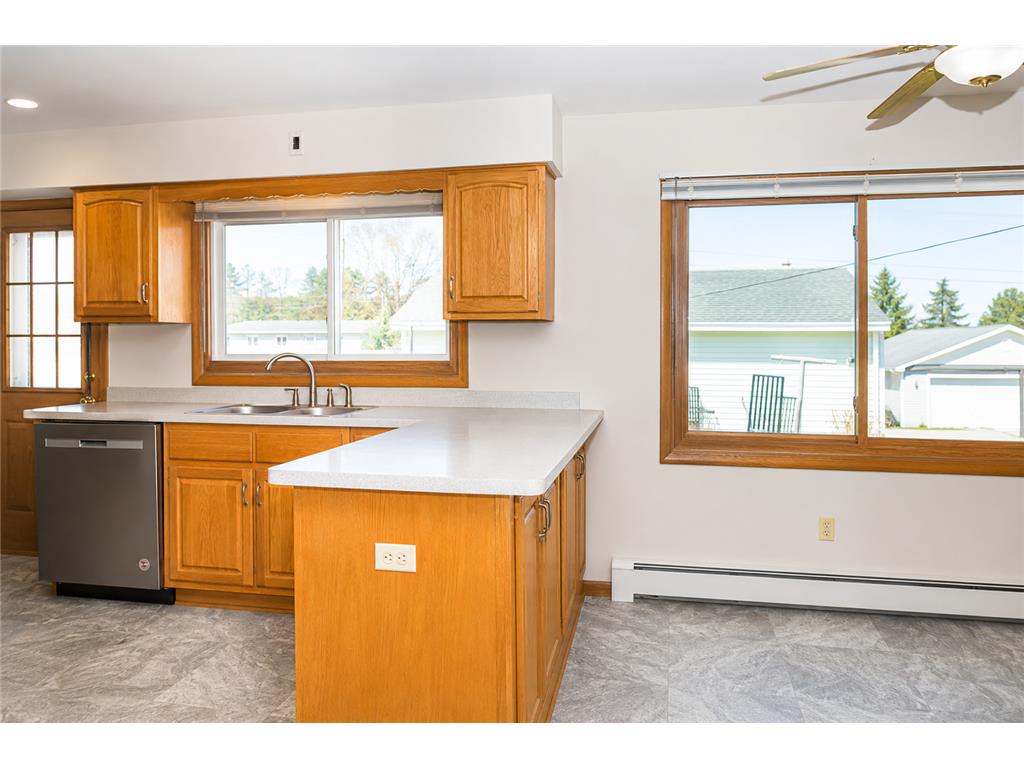 320 Michigan Avenue W Gilbert MN 55741 7075000 image4