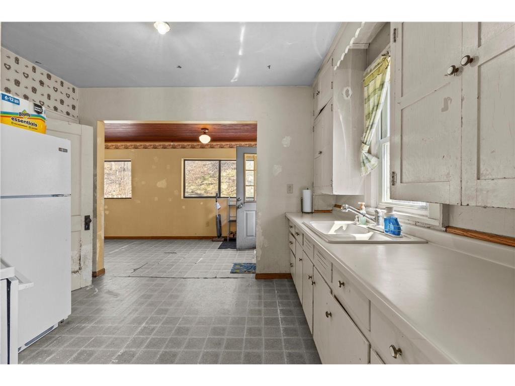 320 S Adams Street Saint Croix Falls WI 54024 7059101 image17