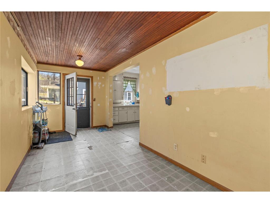 320 S Adams Street Saint Croix Falls WI 54024 7059101 image19