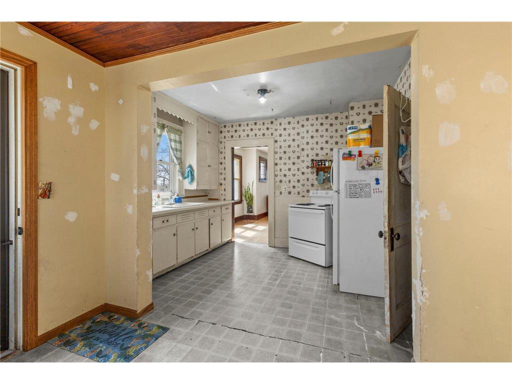 320 S Adams Street Saint Croix Falls WI 54024 7059101 image20