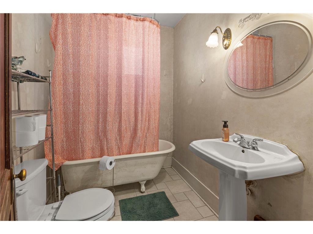 320 S Adams Street Saint Croix Falls WI 54024 7059101 image25
