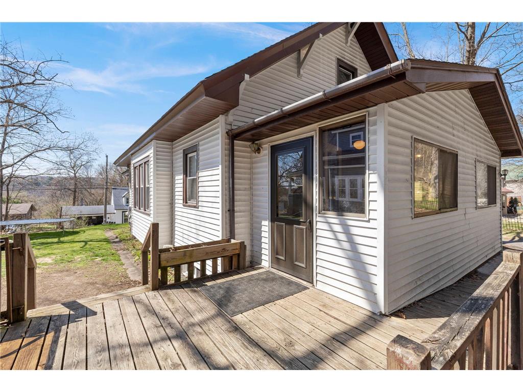 320 S Adams Street Saint Croix Falls WI 54024 7059101 image31