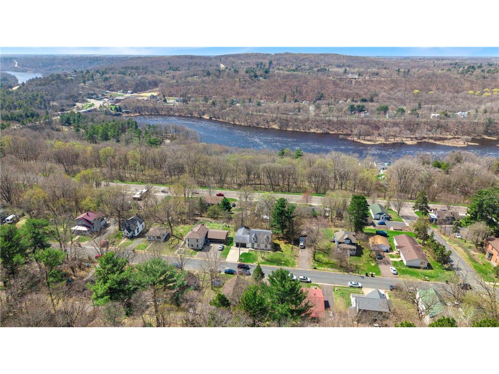 320 S Adams Street Saint Croix Falls WI 54024 7059101 image9