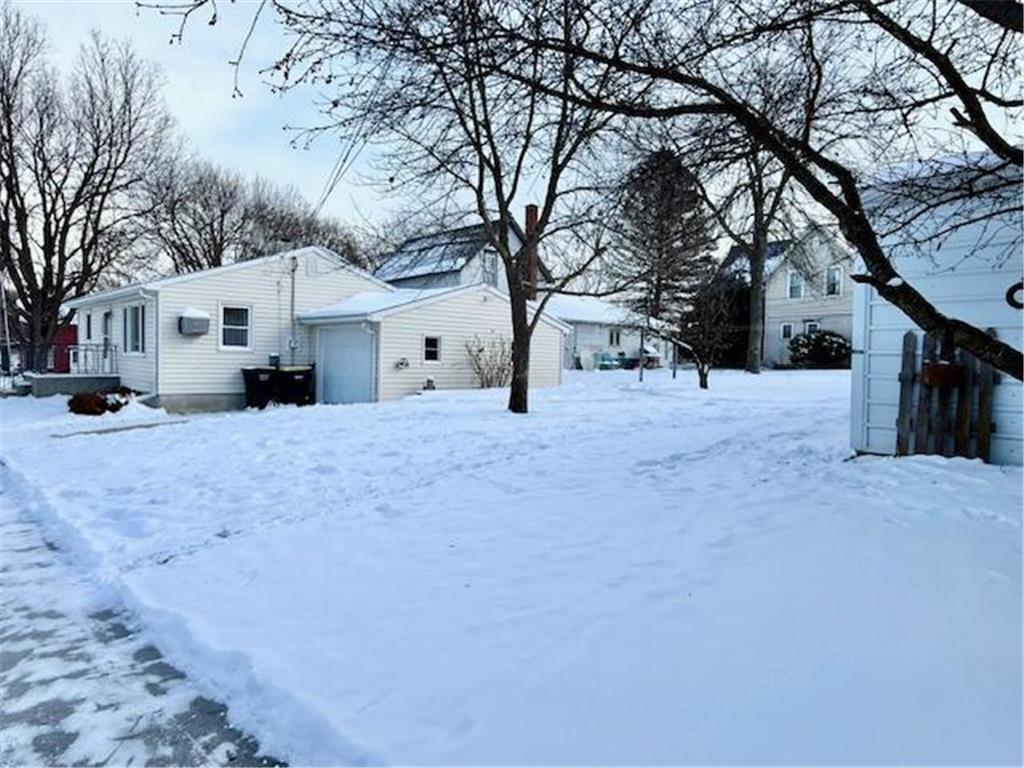 320 W 3rd Street Morton MN 56270 6822881 image4
