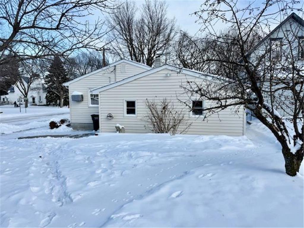 320 W 3rd Street Morton MN 56270 6822881 image6