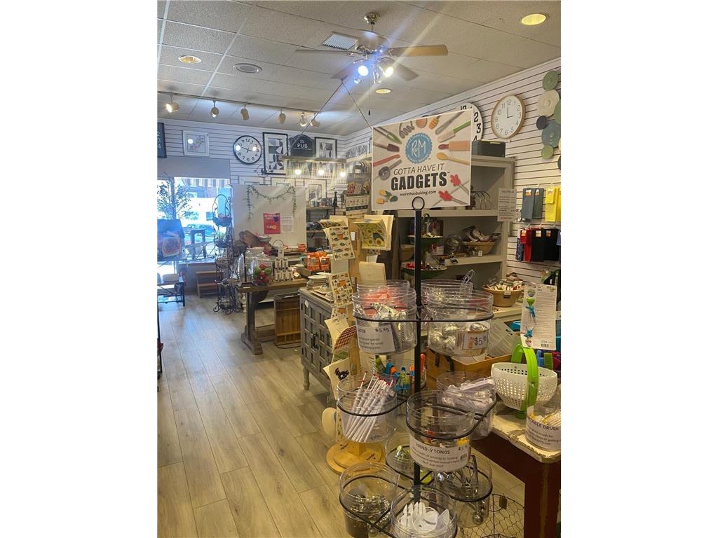 320 W 3rd Street Red Wing MN 55066 6759830 image4