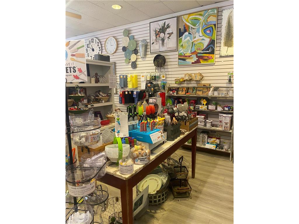 320 W 3rd Street Red Wing MN 55066 6759830 image5