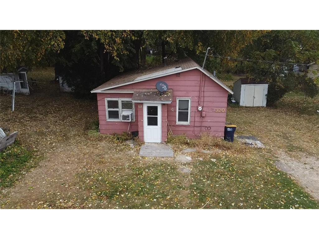 320 W Kinne Street Ellsworth WI 54011 6548580 image1
