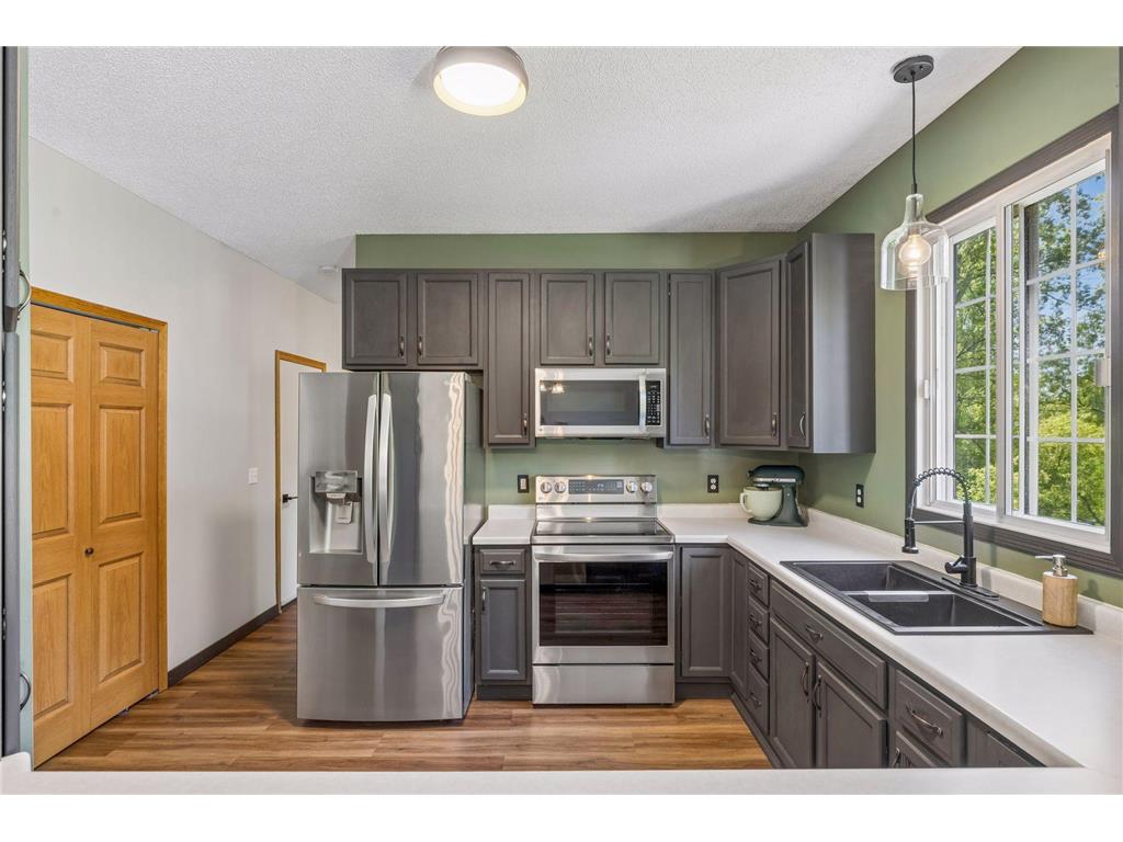 3200 Juniper Circle #C Woodbury MN 55125 7080522 image12