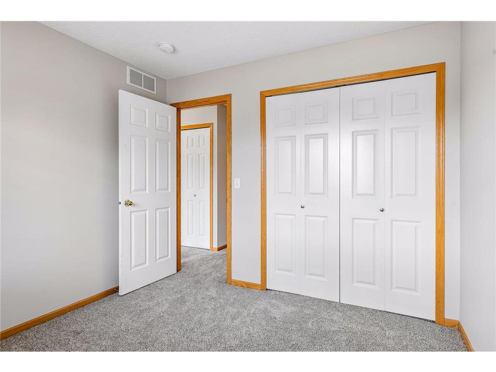 3200 Juniper Circle #D Woodbury MN 55125 7056287 image21