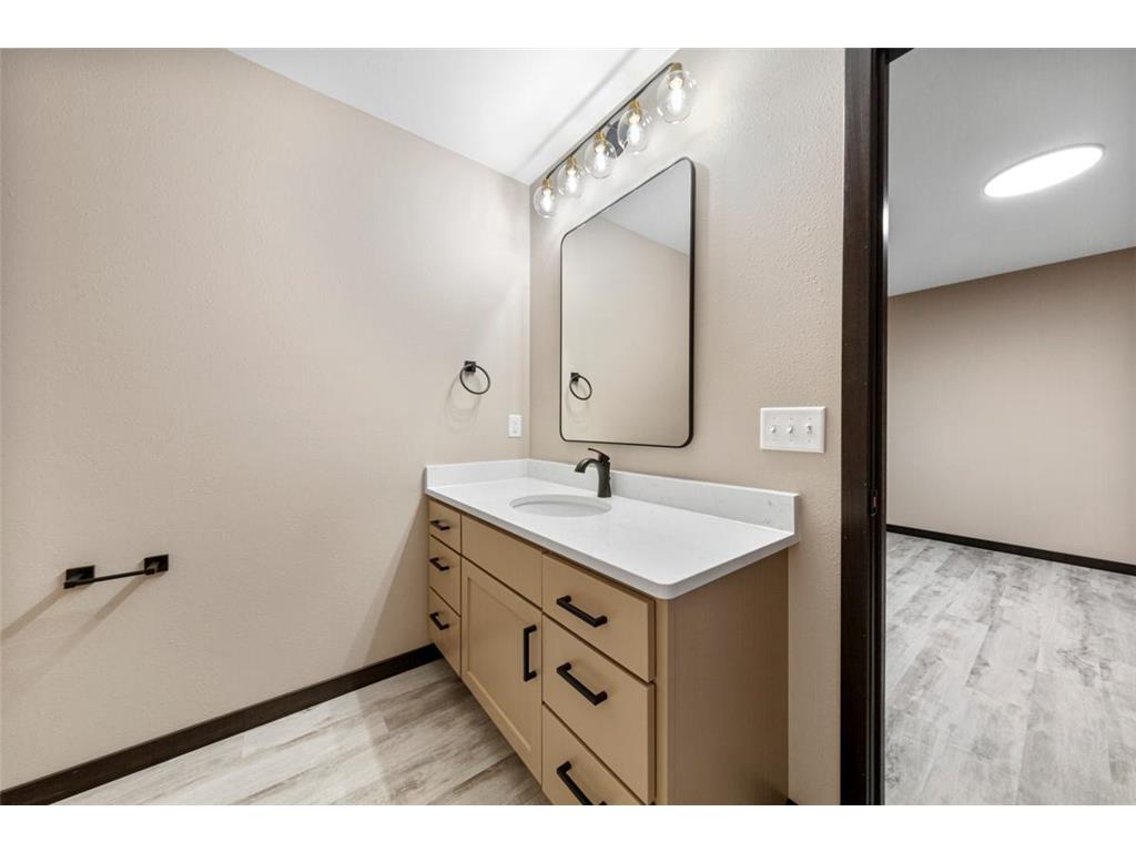 3200 Noble Drive Mankato MN 56001 6821282 image22