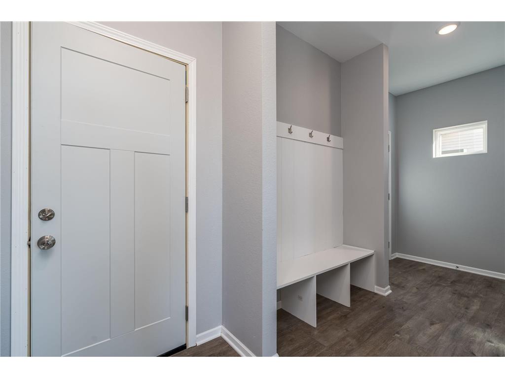 3201 & 3203 Noble Drive Mankato MN 56001 7015986 image3