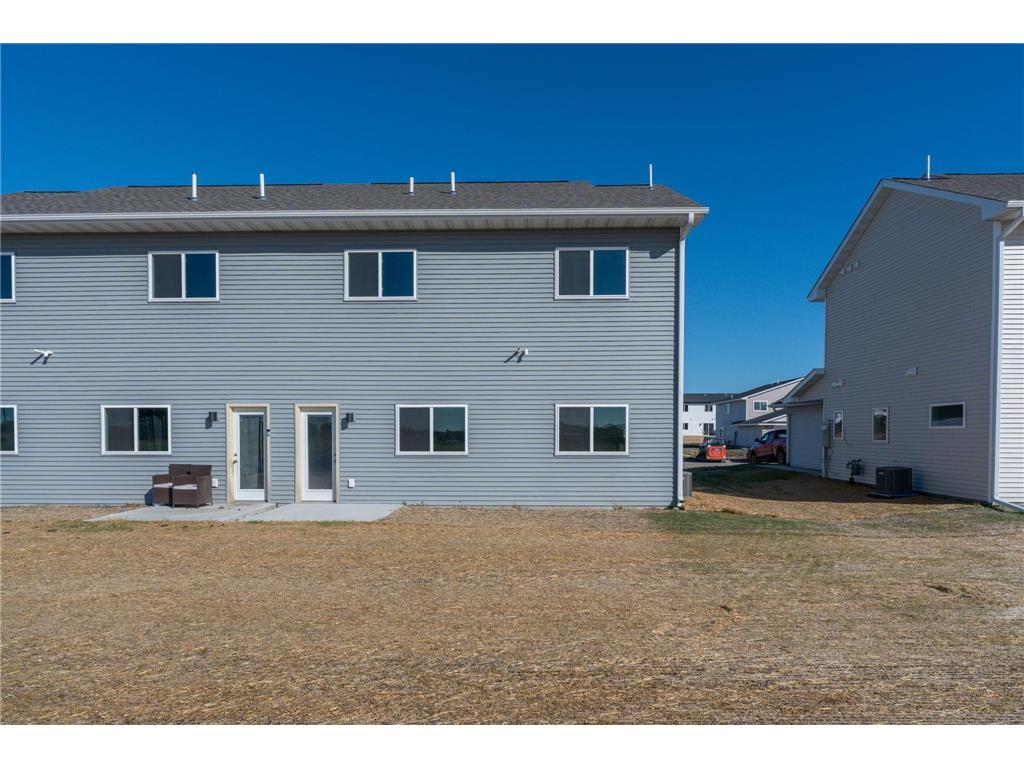 3201 & 3203 Noble Drive Mankato MN 56001 7015986 image32