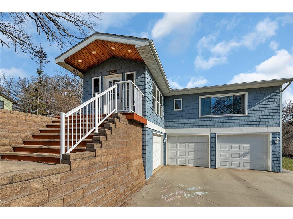 3201 77th Avenue NE Willmar MN 56201 - Eagle 6705972 image1