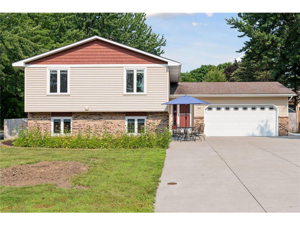 3201 Camelot Drive Woodbury MN 55125 6573886 image1