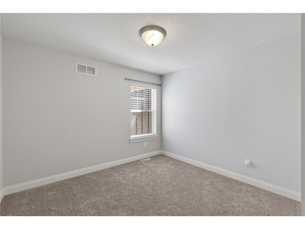 3201 Countryside Court #B Woodbury MN 55129 7070760 image16