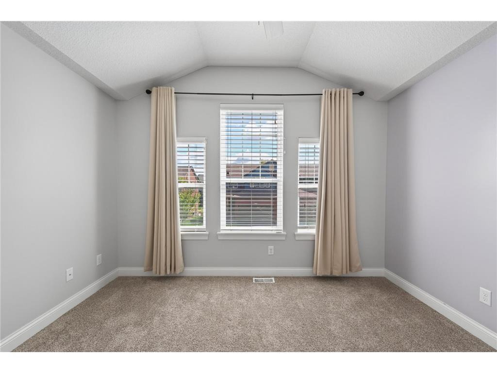 3201 Countryside Court #B Woodbury MN 55129 7070760 image18
