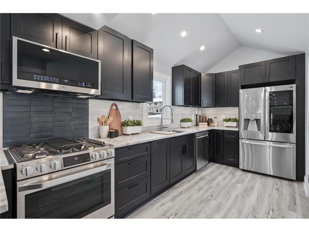 3201 Halifax Avenue N Robbinsdale MN 55422 6507856 image1