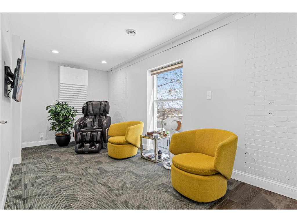 3201 N 3rd Street Minneapolis MN 55412 7031402 image4