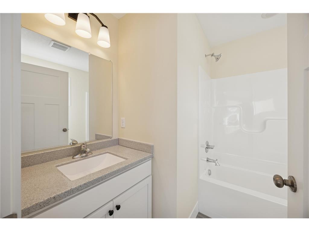 3201 N 6th Street Minneapolis MN 55412 7005981 image21