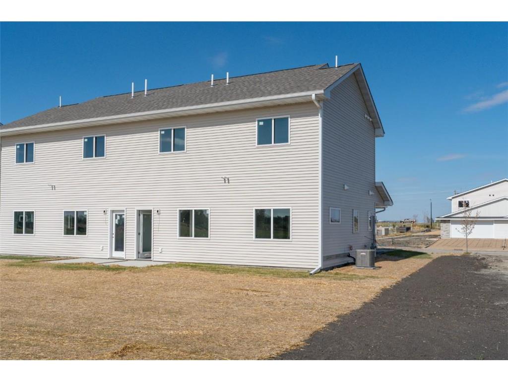 3203 Noble Drive Mankato MN 56001 6803221 image32