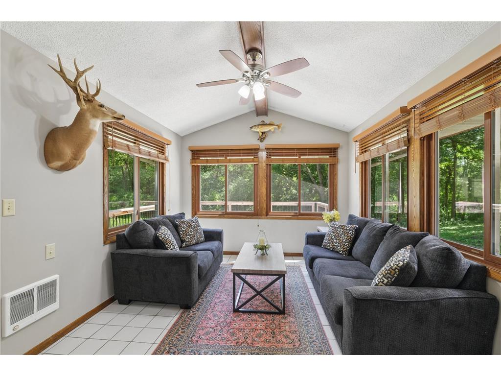 3203 Red Oak Circle S Burnsville MN 55337 7082959 image12