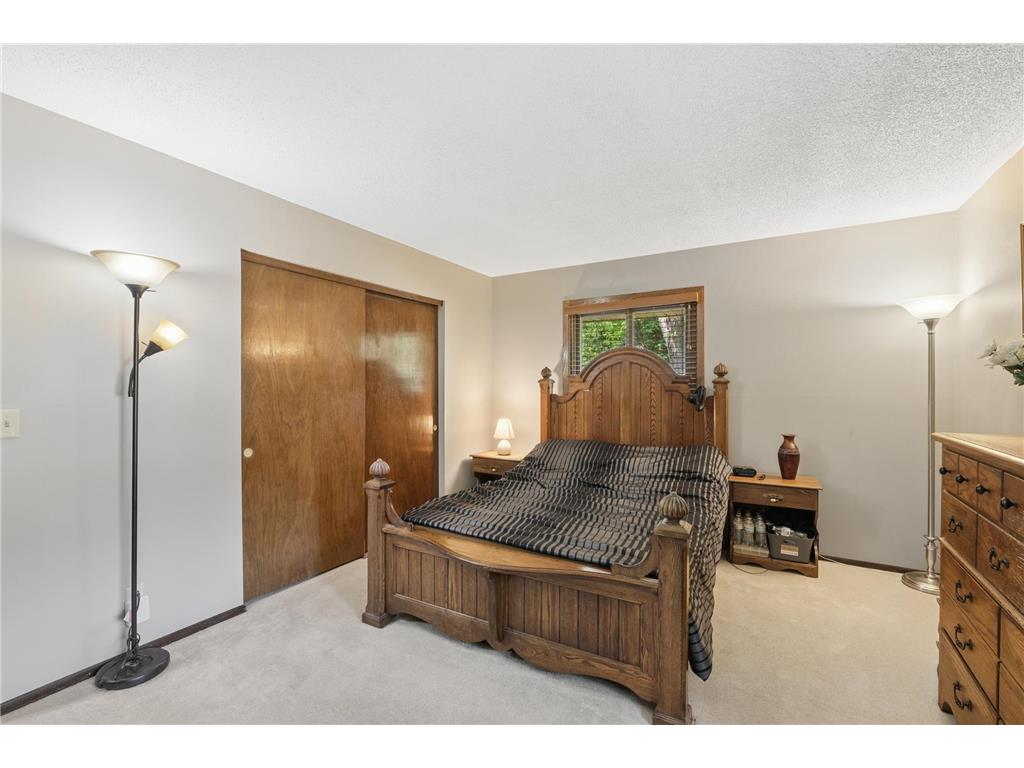3203 Red Oak Circle S Burnsville MN 55337 7082959 image5
