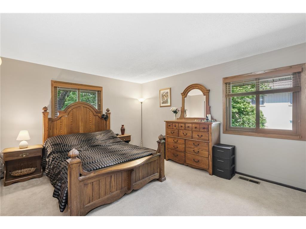 3203 Red Oak Circle S Burnsville MN 55337 7082959 image6