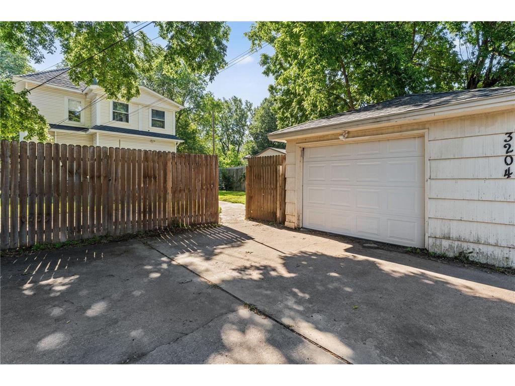 3204 5th Avenue S Minneapolis MN 55408 6778984 image16
