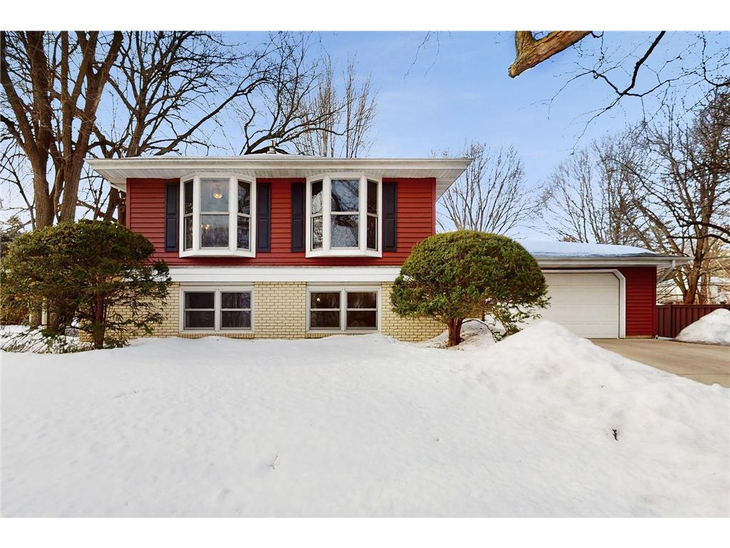 3205 Skyview Drive, Burnsville, MN, 55337 MLS 6345047 Edina Realty