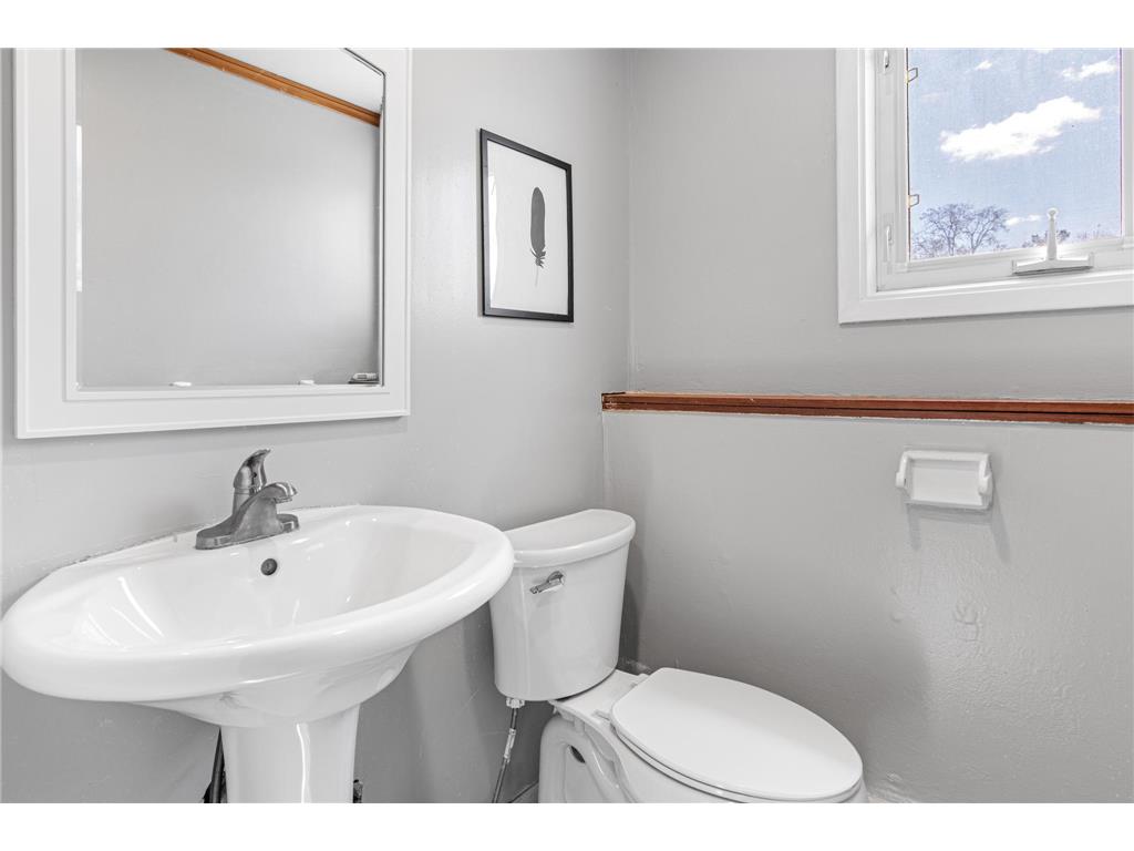 3206 63rd Avenue N Brooklyn Center MN 55429 7061787 image12