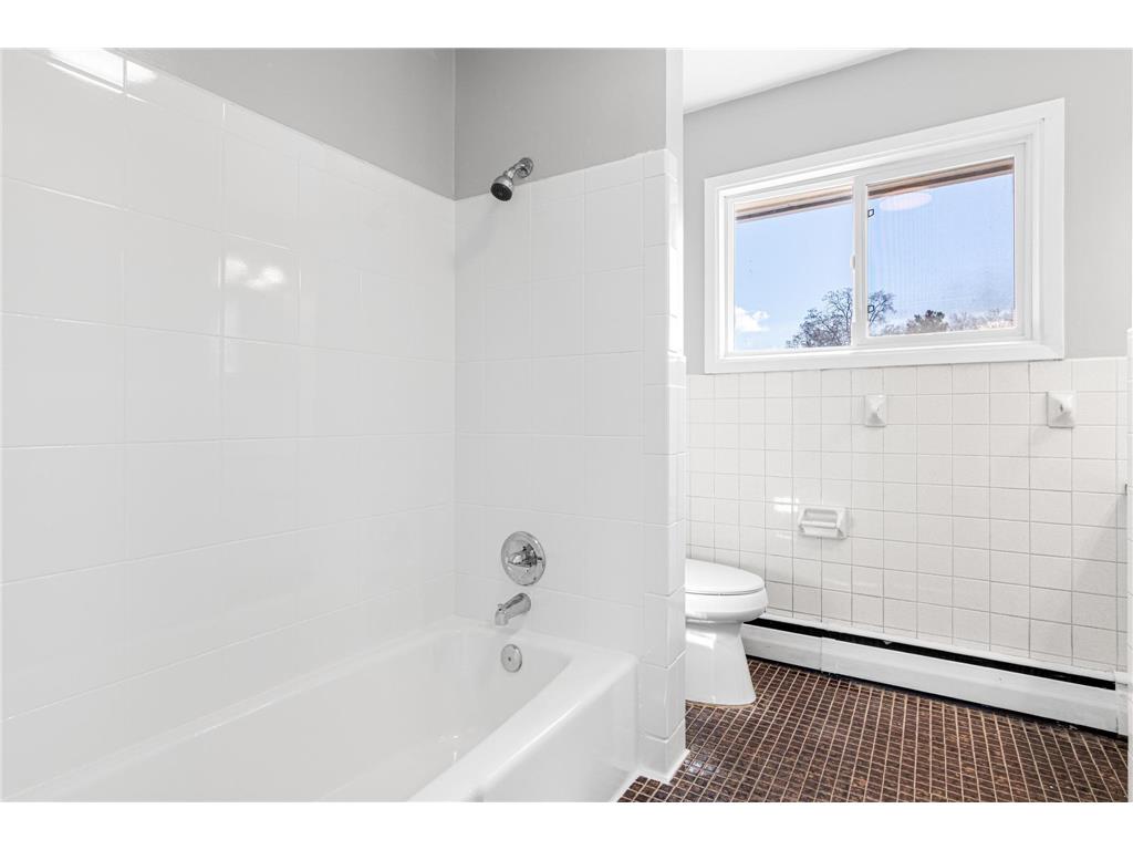 3206 63rd Avenue N Brooklyn Center MN 55429 7061787 image13