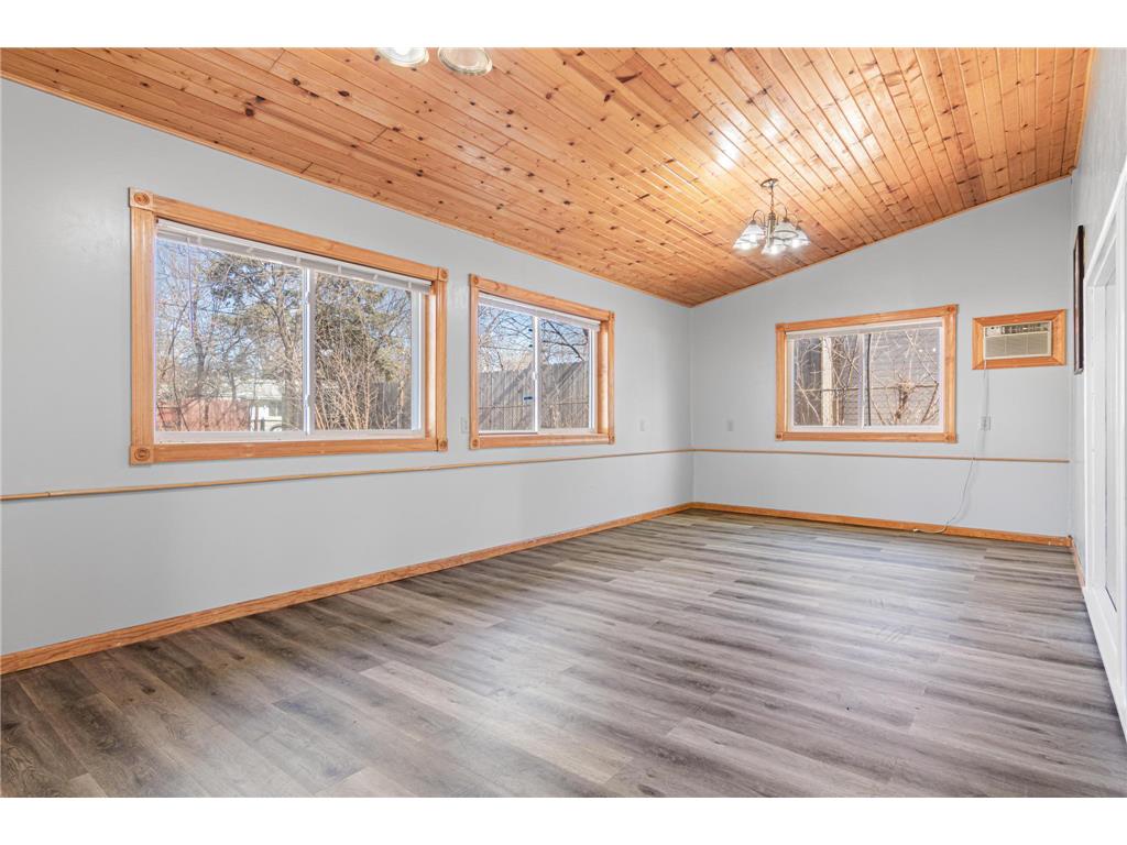 3206 63rd Avenue N Brooklyn Center MN 55429 7061787 image3