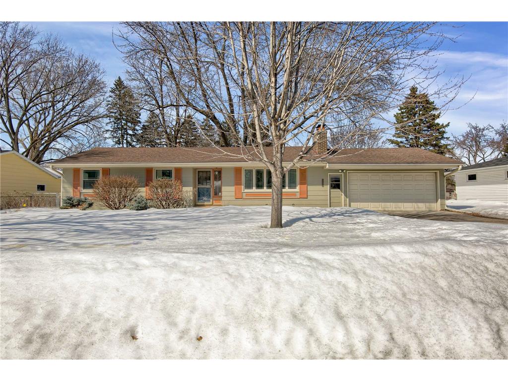 3206 Canterbury Drive Bloomington MN 55431 6337194 image1