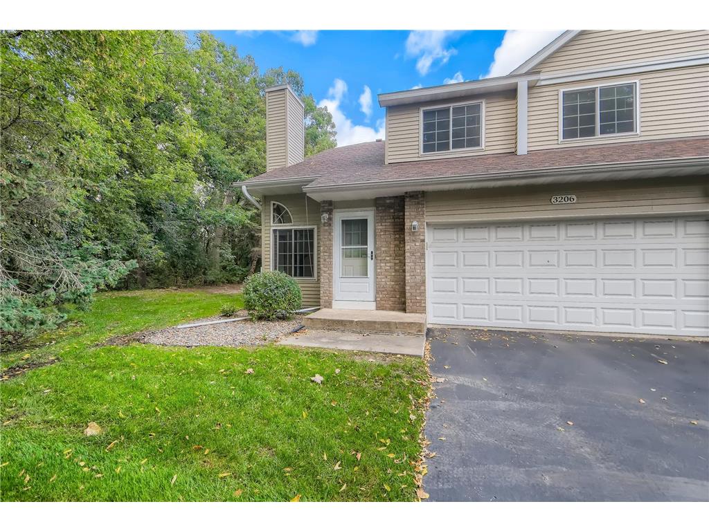 3206 Pecks Woods Turn, New Brighton, MN, 55112 MLS 6258766 Edina