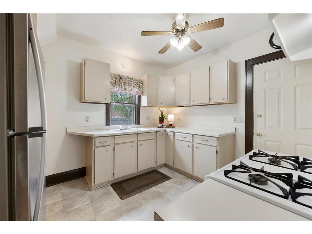 3207 Oliver Avenue N Minneapolis MN 55412 7076628 image18