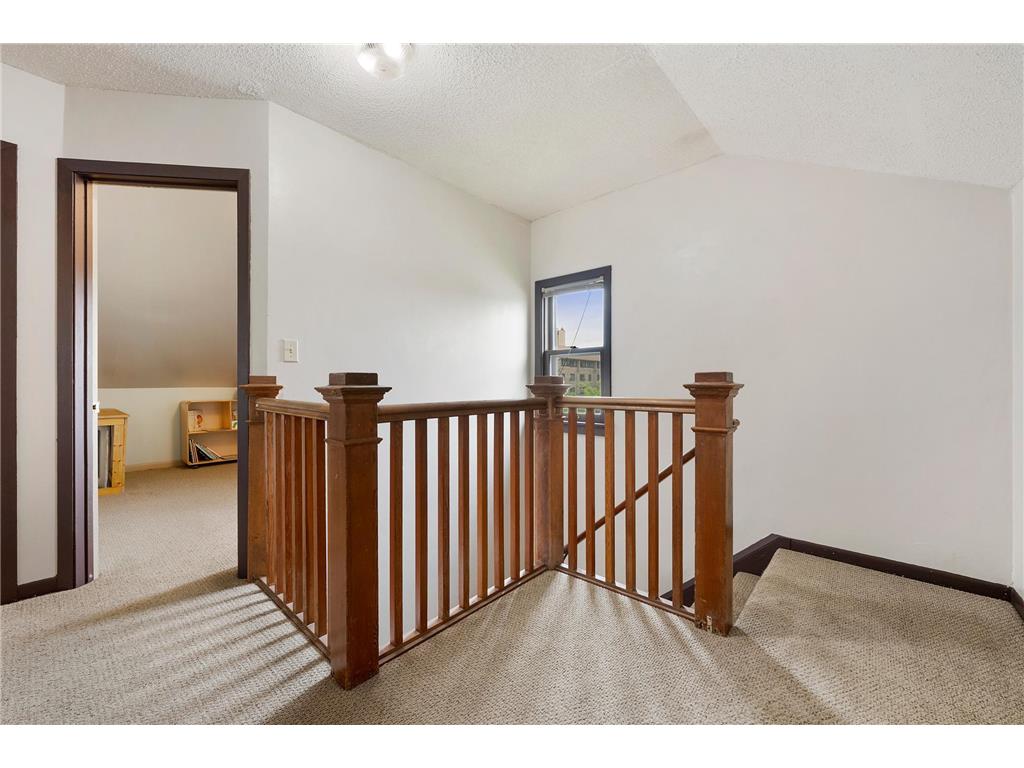 3207 Oliver Avenue N Minneapolis MN 55412 7076628 image24