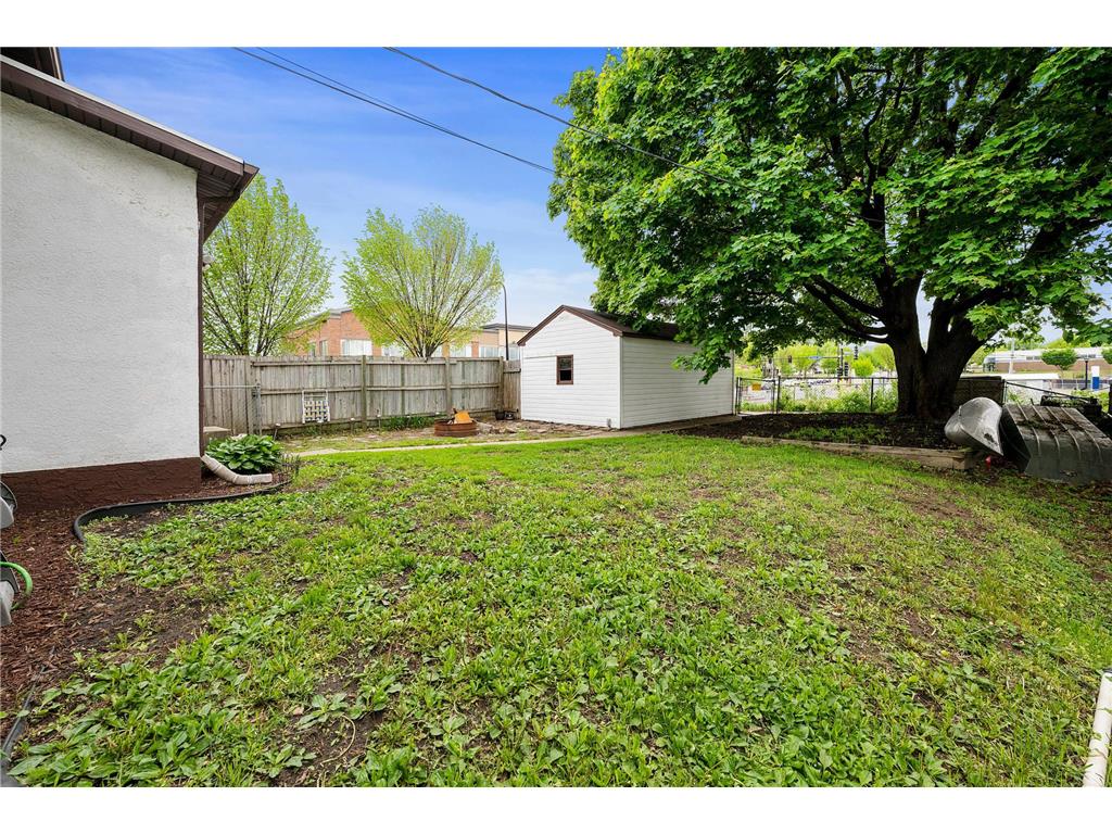 3207 Oliver Avenue N Minneapolis MN 55412 7076628 image32