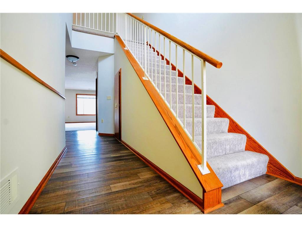 3208 Edgerton Street Vadnais Heights MN 55127 6364133 image1