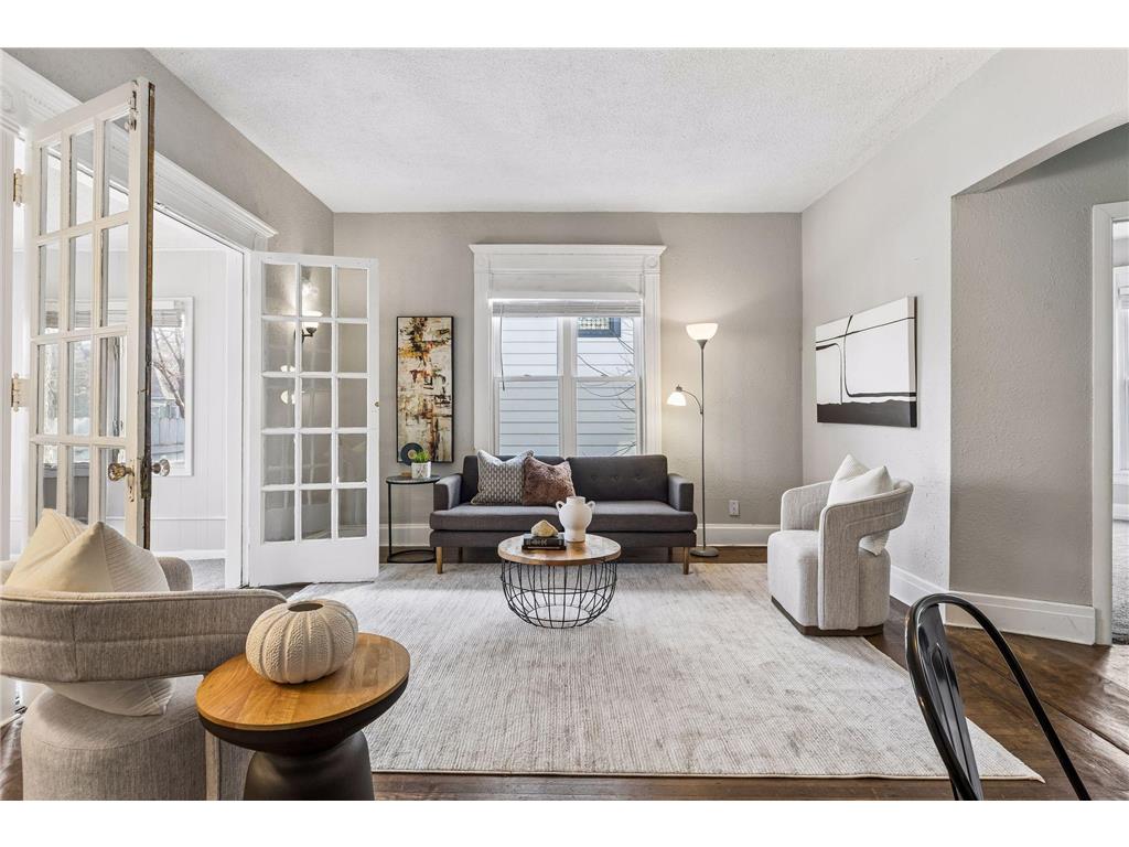 3208 Pleasant Avenue Minneapolis MN 55408 7042777 image1