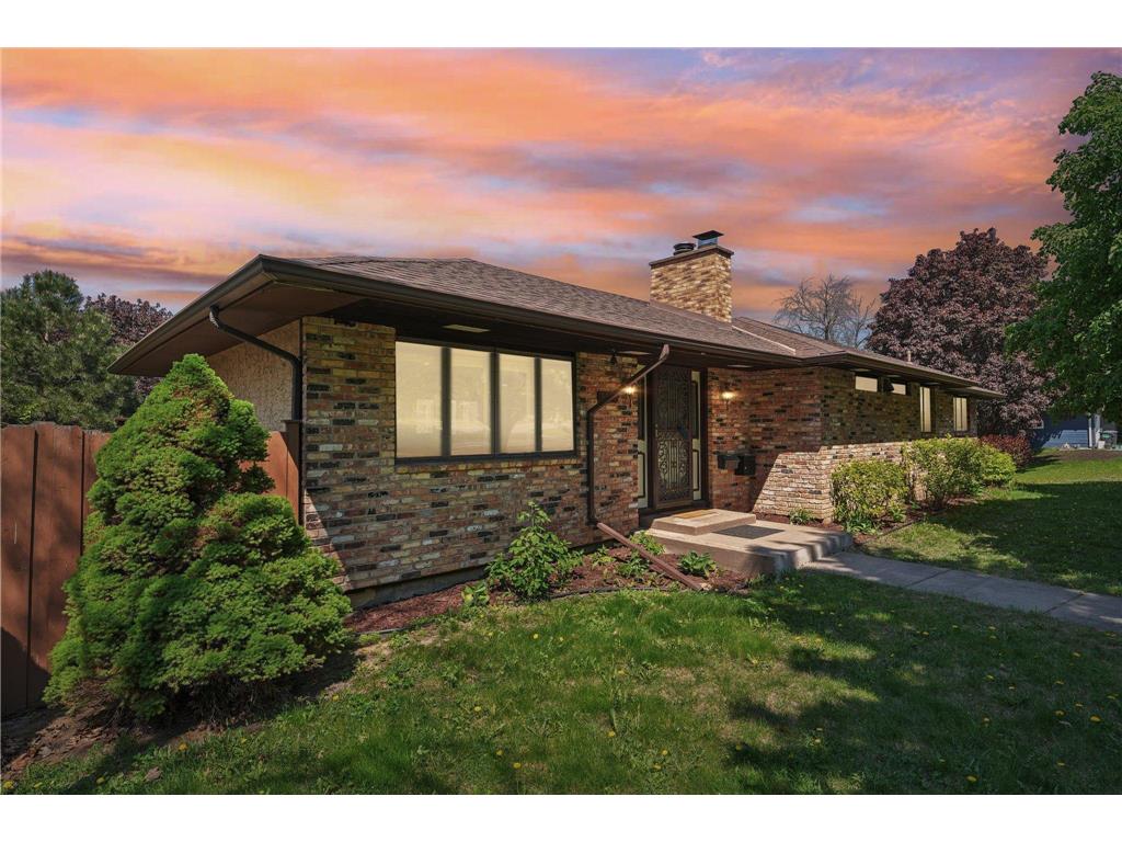 3208 Silver Lake Road NE Saint Anthony MN 55418 6718590 image1