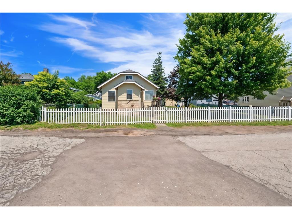 3209 Chestnut Street Duluth MN 55806 7105652 image2