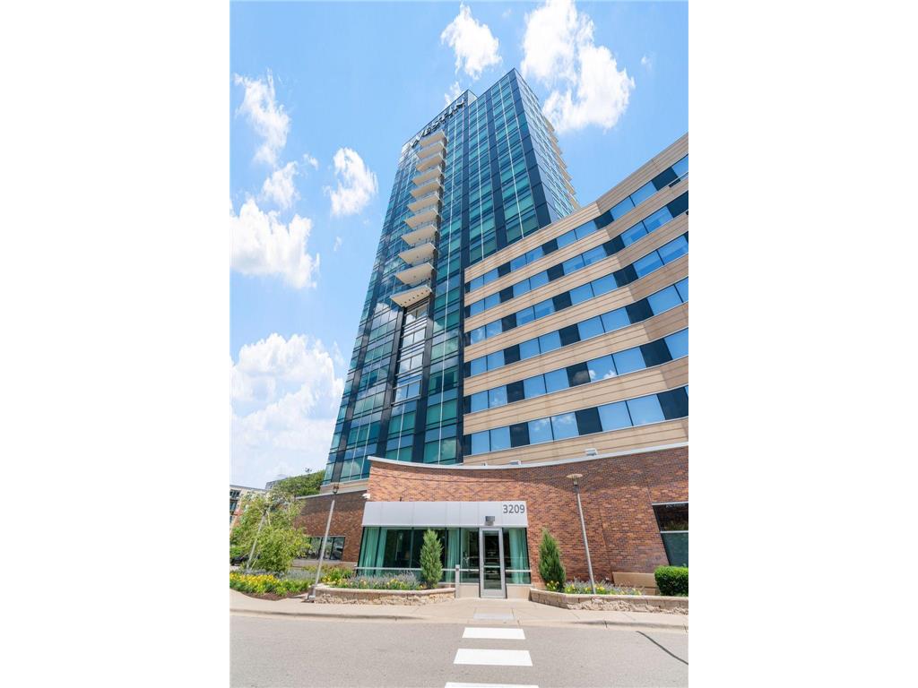 3209 Galleria #1108 Edina MN 55435 6739746 image1