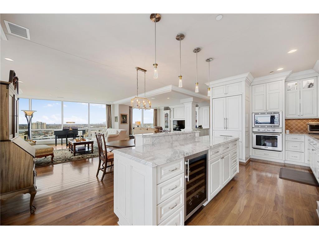 3209 Galleria #1302 Edina MN 55435 7032186 image13